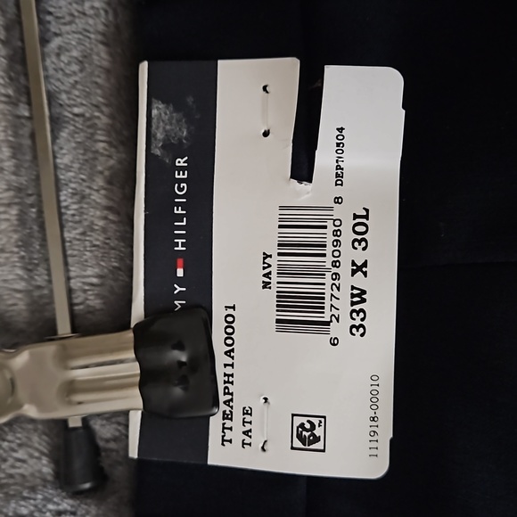 Tommy Hilfiger Flex Chinos.BRAND NEW w/ TAGS.NEVER WORN!! - Picture 2 of 3